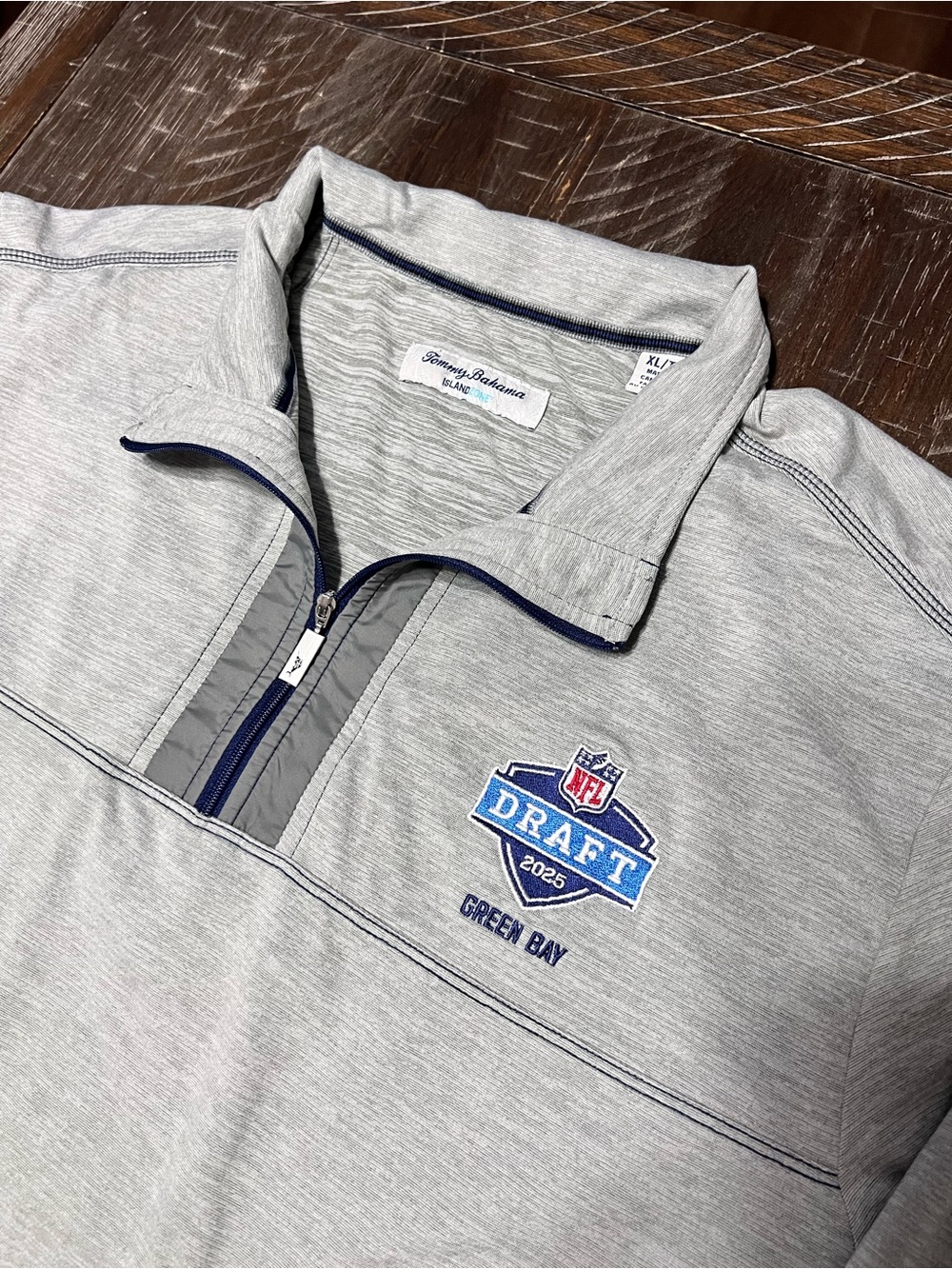 Tommy Bahama Island Zone 2025 NFL Draft Green Bay Quarter Zip Pullover XL. EUC